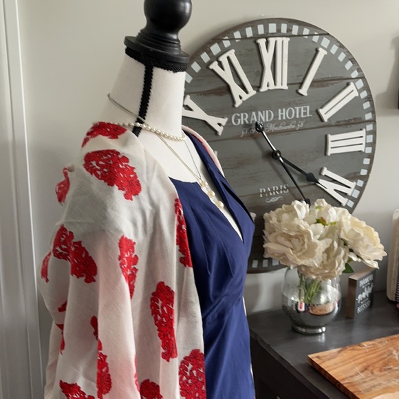 Vineyard Vines silk and cotton scarf/wrap EUC - Picture 12 of 12